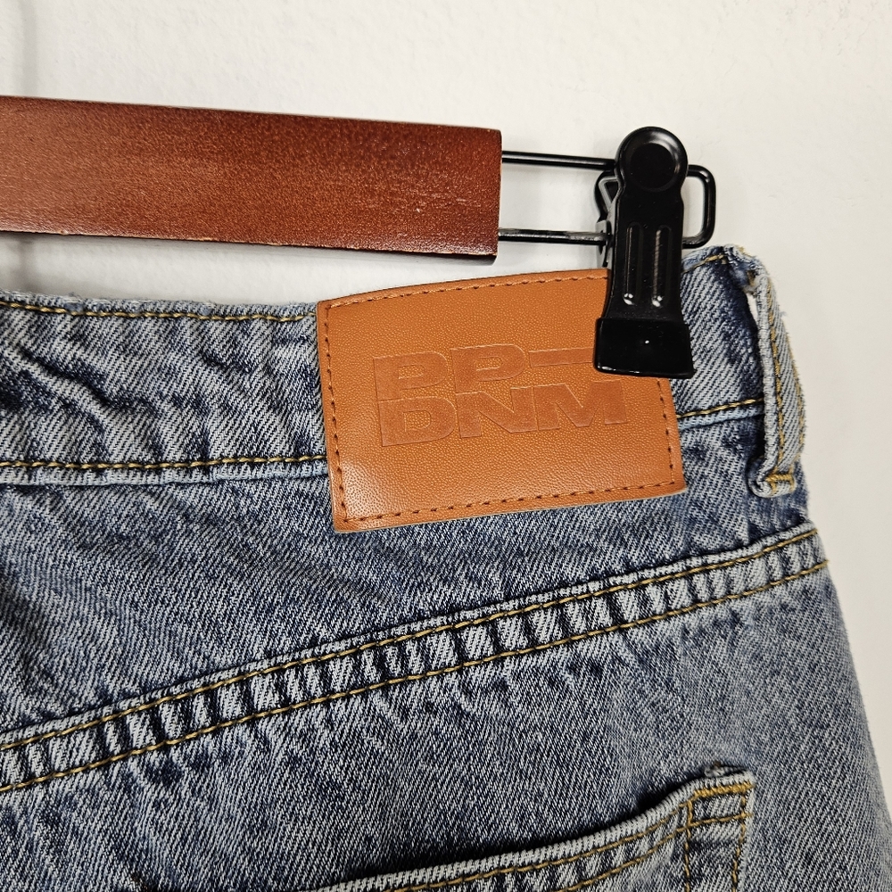 Princess Polly Intentions Straight Leg Knee Rip Denim Jeans Women's Size 8 - Picture 6 of 7